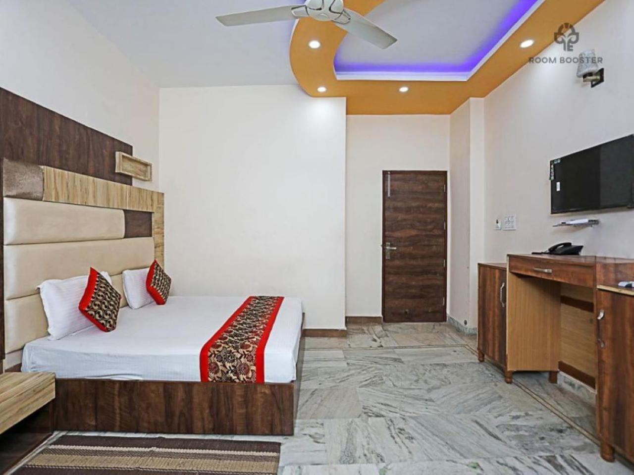 Krishna Residency Hotel 3*